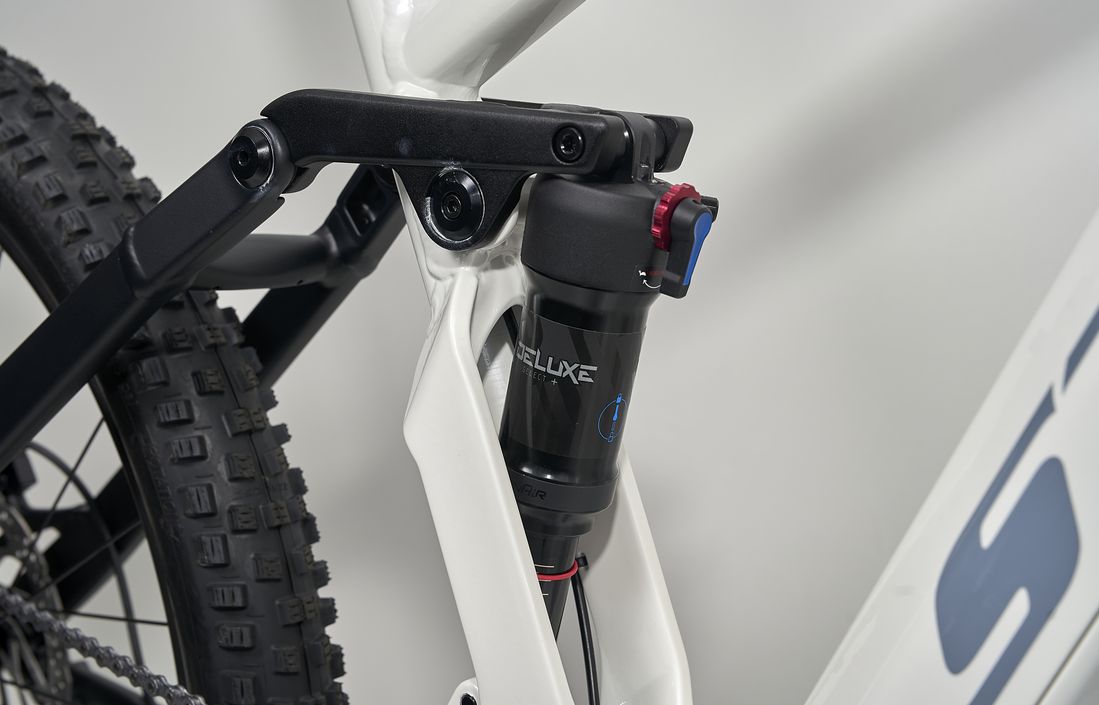 Petrol One E MR 2 1100x705